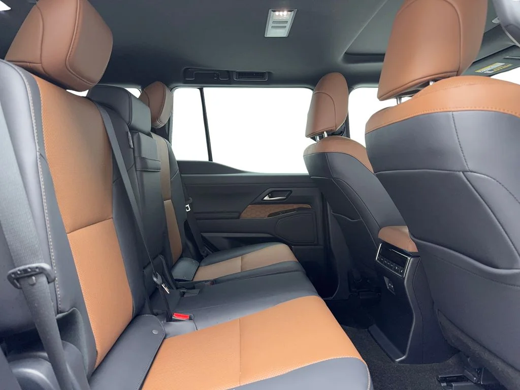Used 2025 Blue Lexus 550 Premium+ image 18