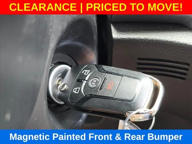 Used 2023 Black Ford XLT image 27