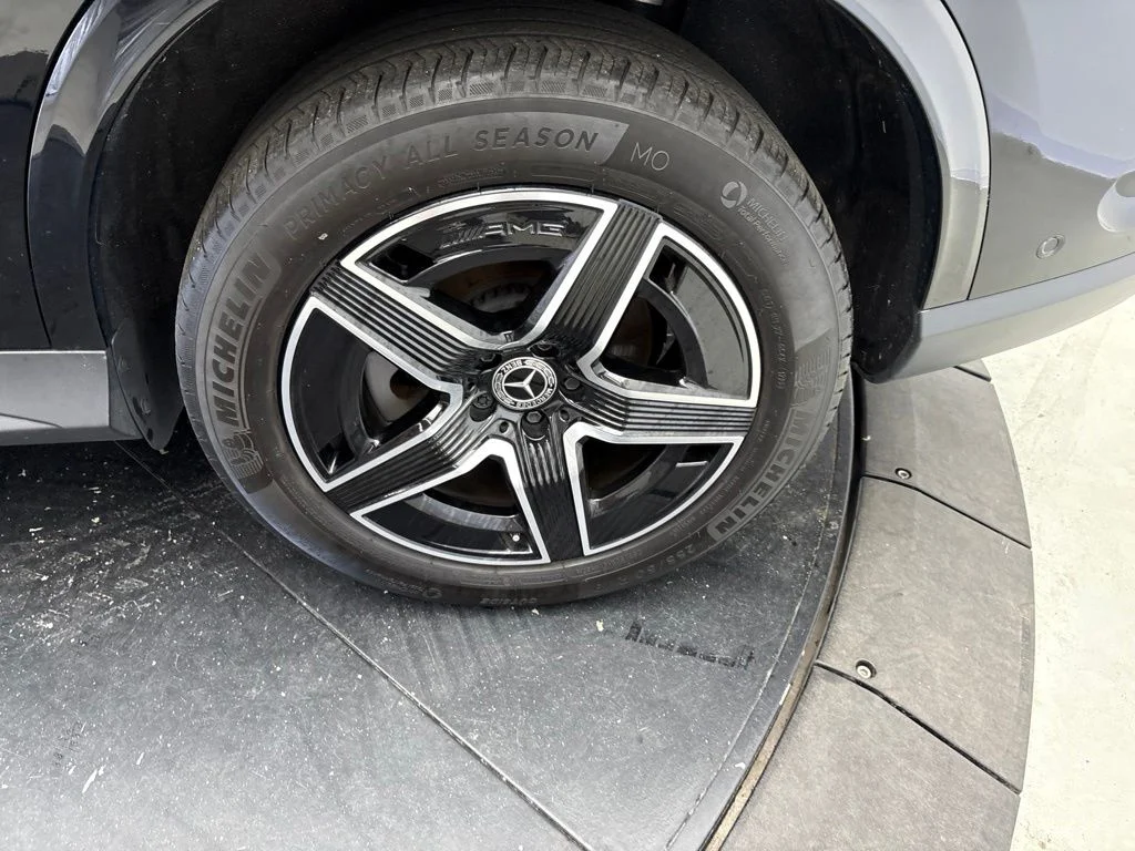Certified Used 2023 Black Mercedes-Benz GLC 300 image 16