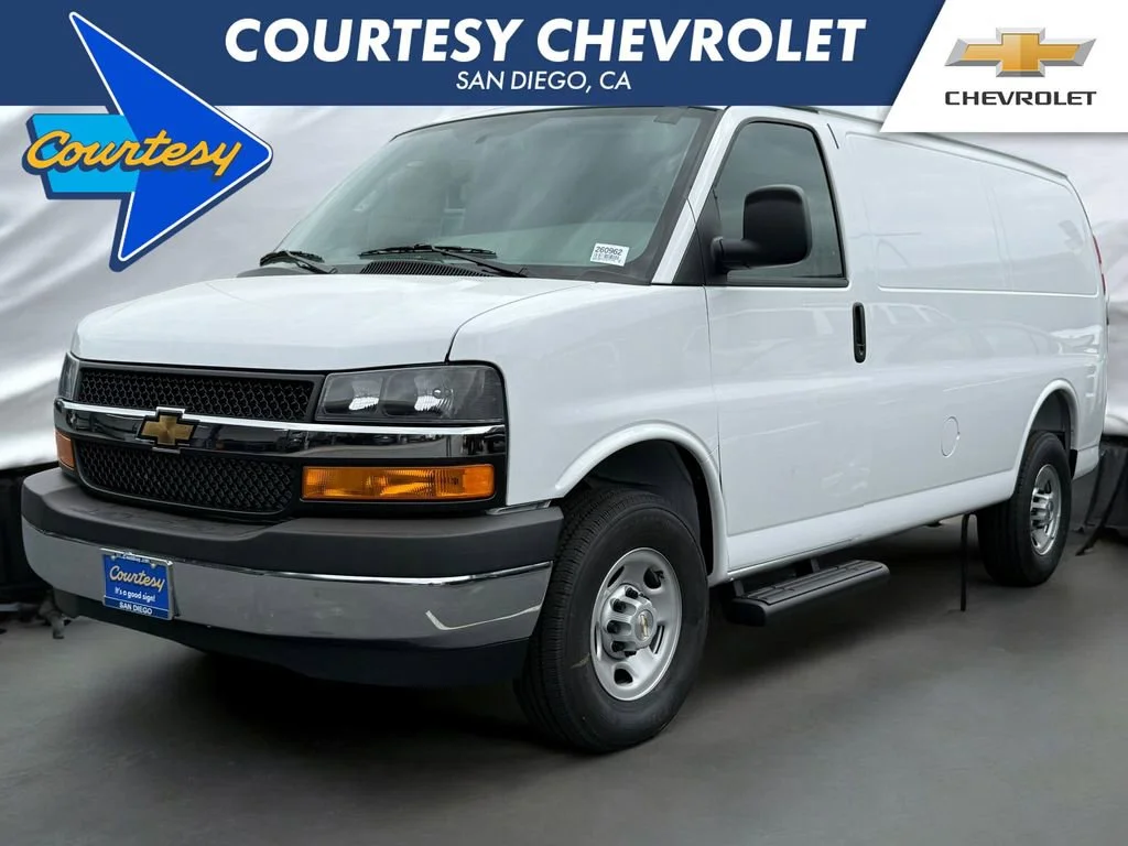 2026 Chevrolet Express 3500 Work Van HD's photo