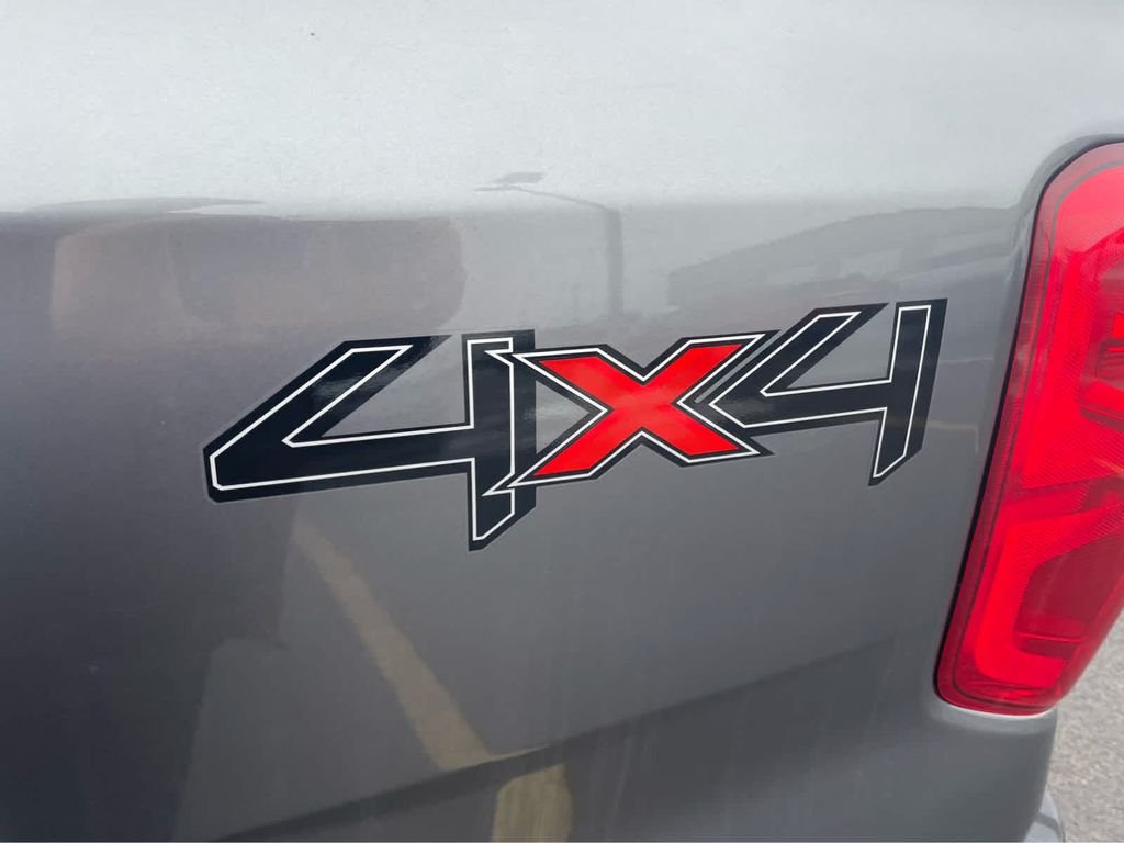 Used 2025 Gray Ford XL image 11