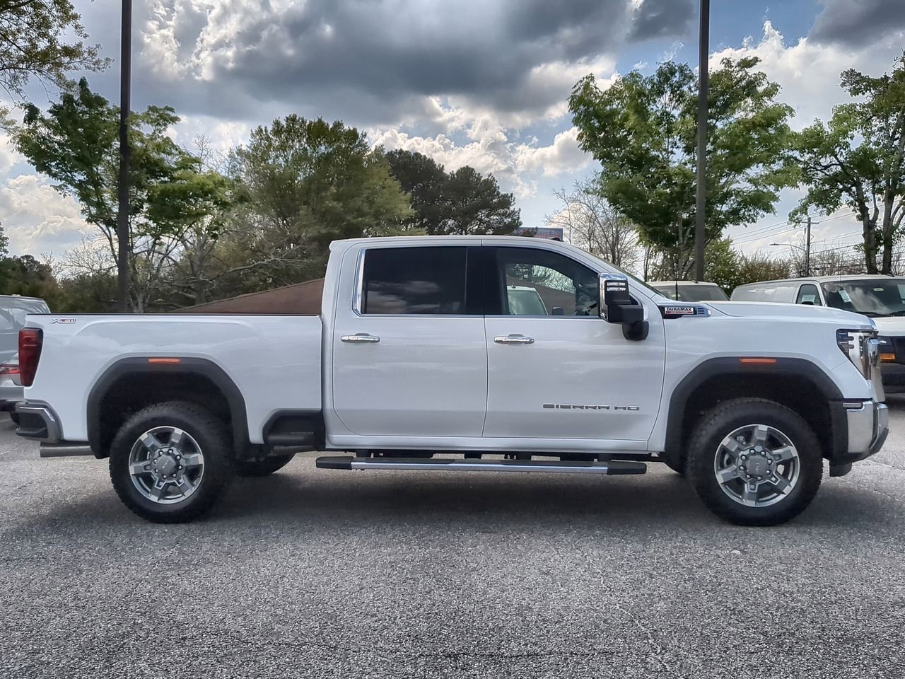 New 2026 Summit White GMC SLT image 9