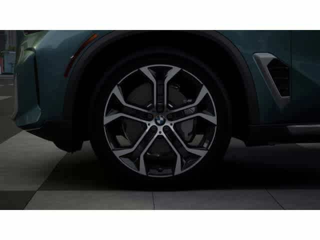 Used 2026 Blue Ridge Mountain Metallic BMW sDrive40i image 7