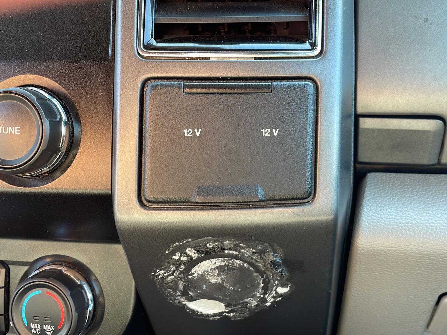 Used 2019 Agate Black Metallic Ford XLT image 19