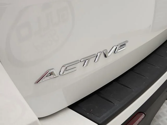 New 2026 Star White Metallic Tri-Coat Ford Active image 11
