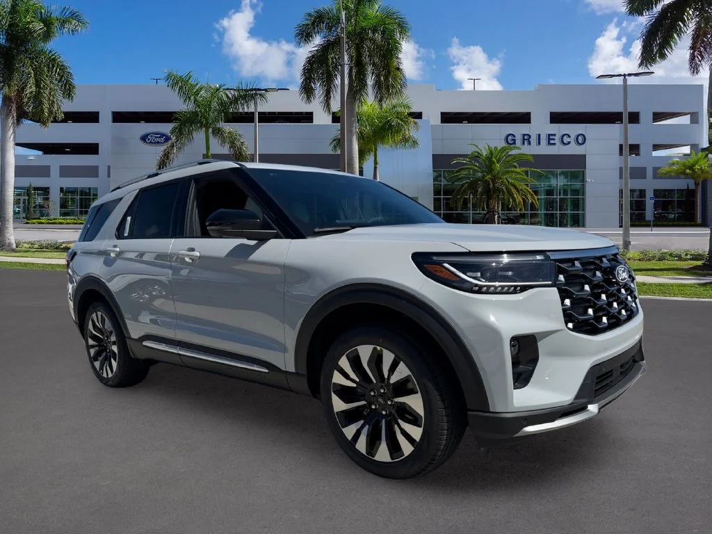 New 2027 Avalanche Gray Ford Platinum™ image 1
