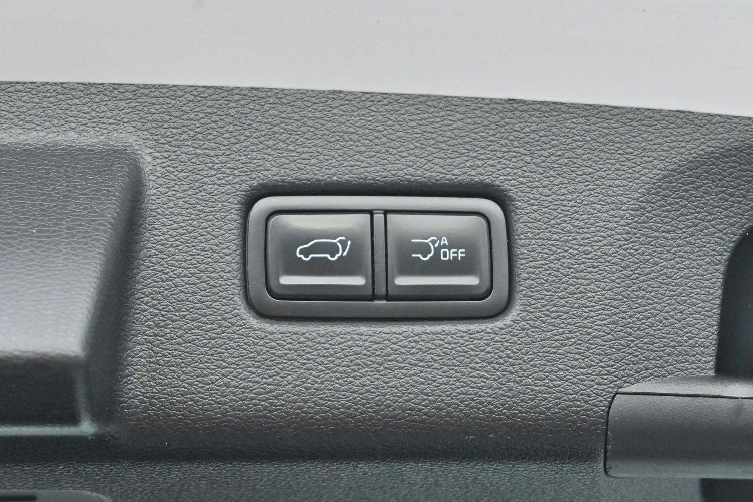 Used 2023 Glacial White Pearl Kia EX X-Line image 12