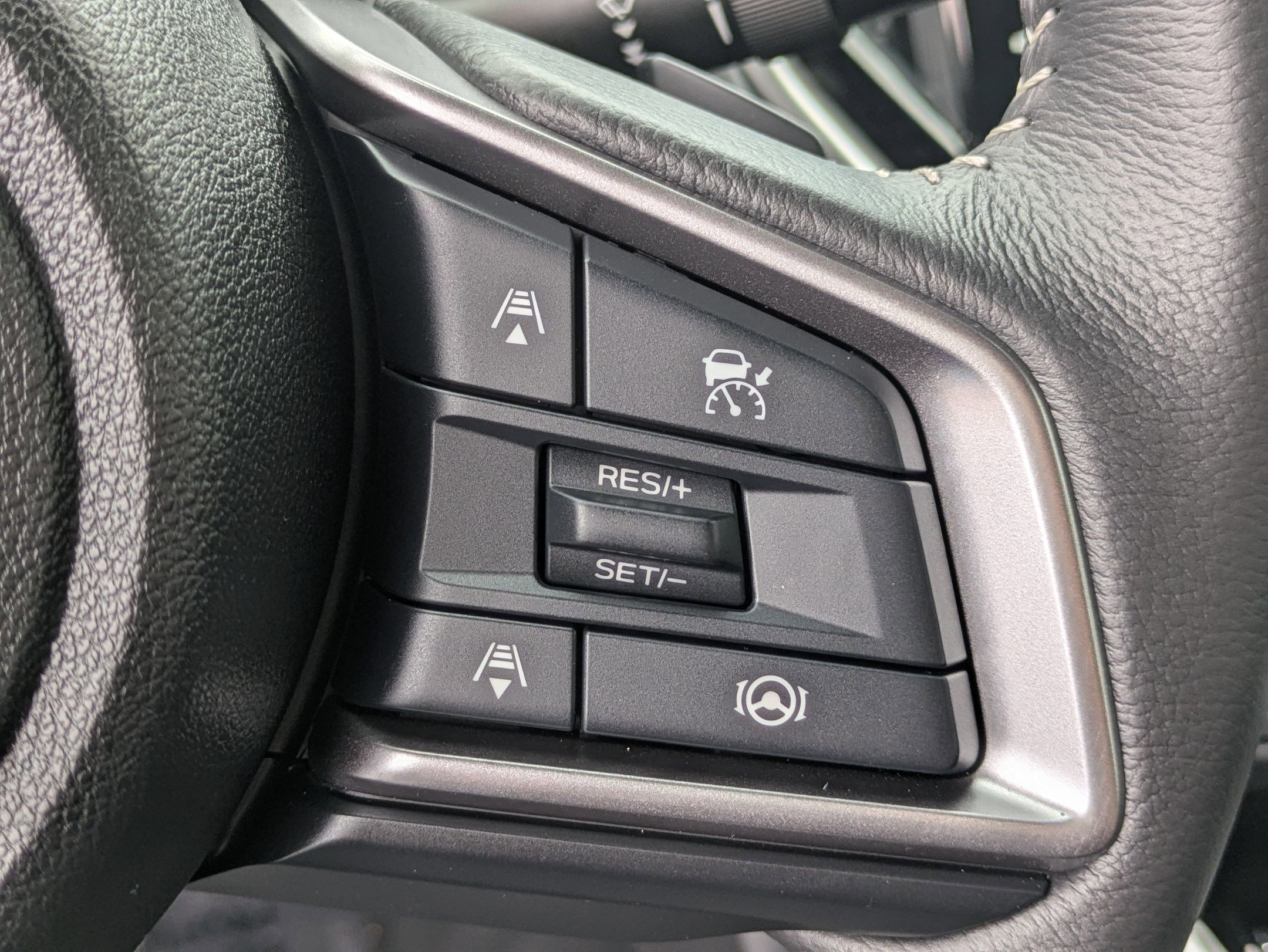 Used 2025 Cosmic Blue Pearl Subaru Premium image 18