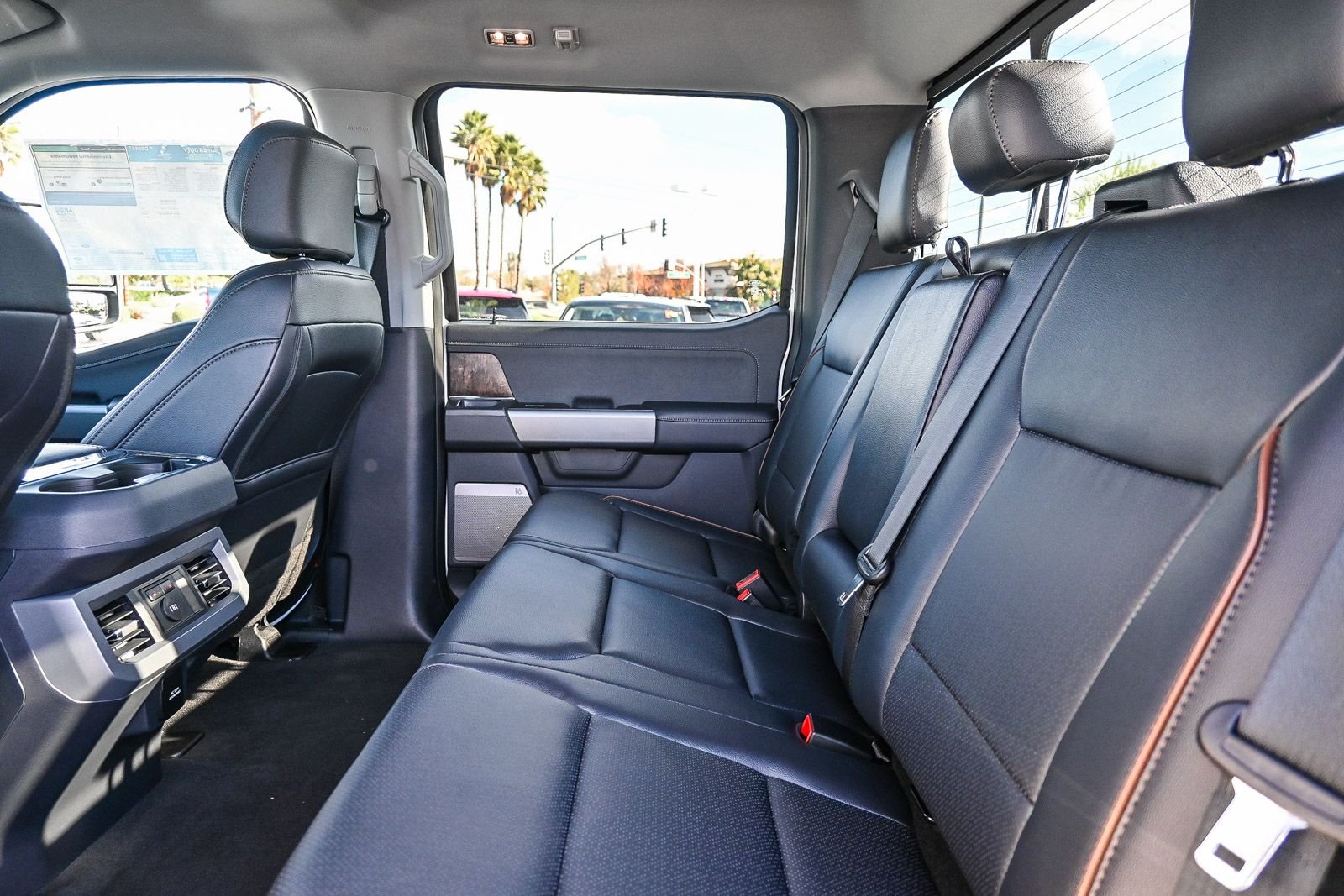 2025 Ford F-250 Super Duty Lariat - Photo 17