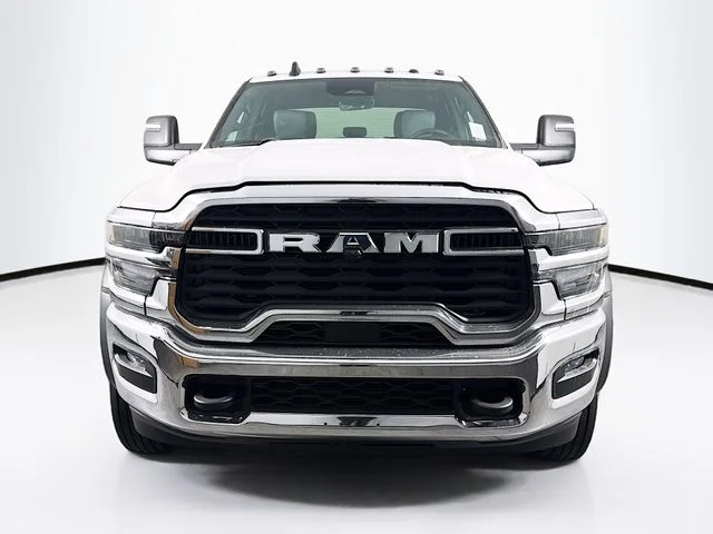 New 2026 Bright White Clear-Coat Exterior Paint RAM TRADESMAN image 2