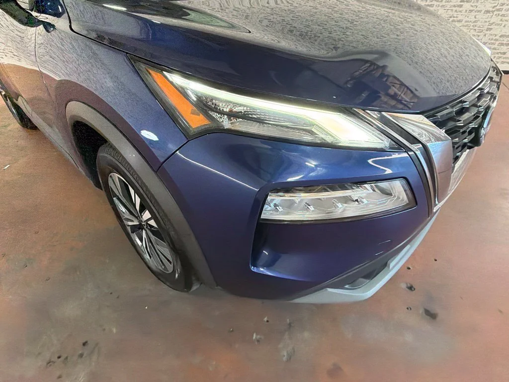 Used 2023 Caspian Blue Metallic Nissan SV image 9