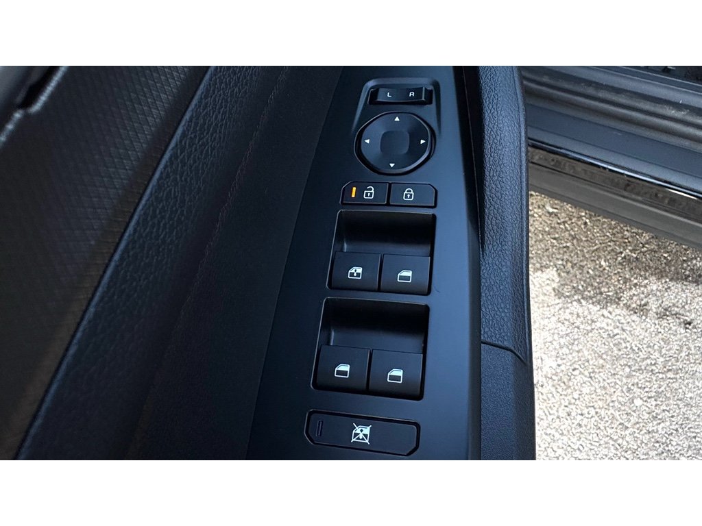 New 2026 Fusion Black Kia LX image 25