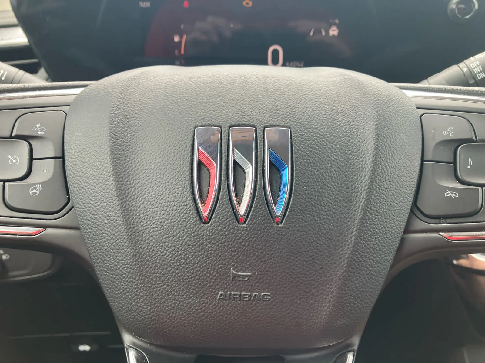 Used 2025 Ebony Twilight Metallic Buick Avenir image 16