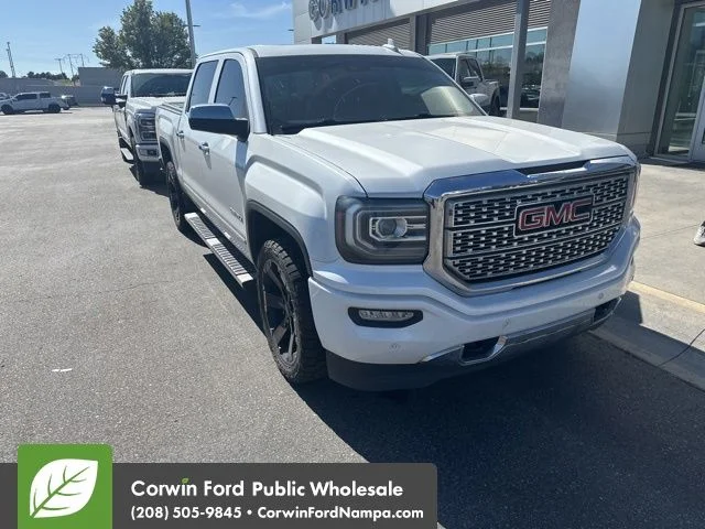 2018 GMC Sierra 4WD Crew Cab Short Box's photo