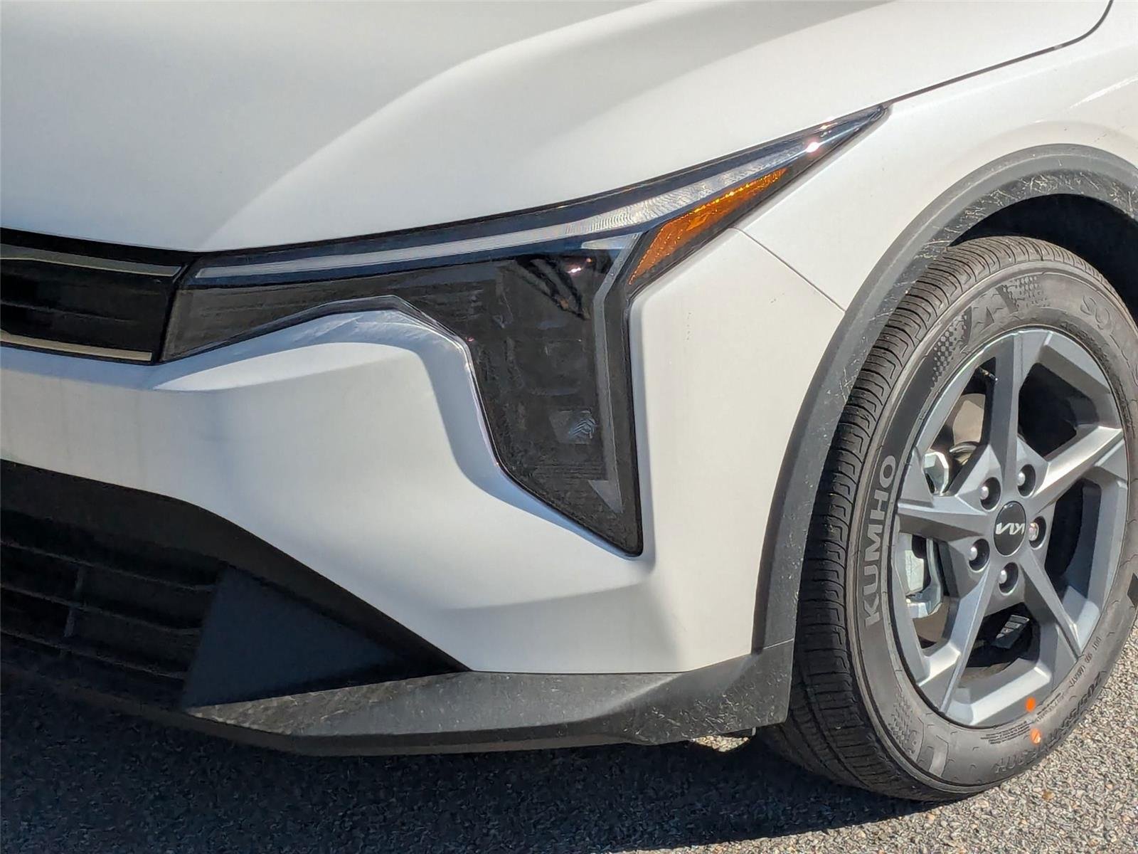 2025 Kia K4 LX photo 2