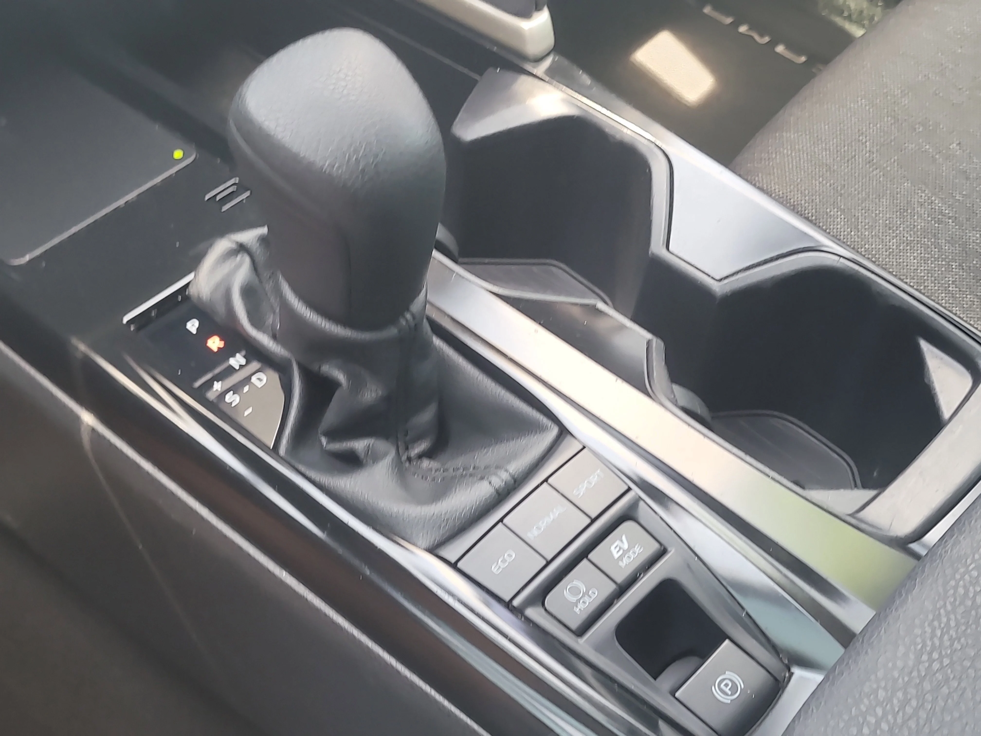 Certified Used 2025 Blue Toyota LE image 23