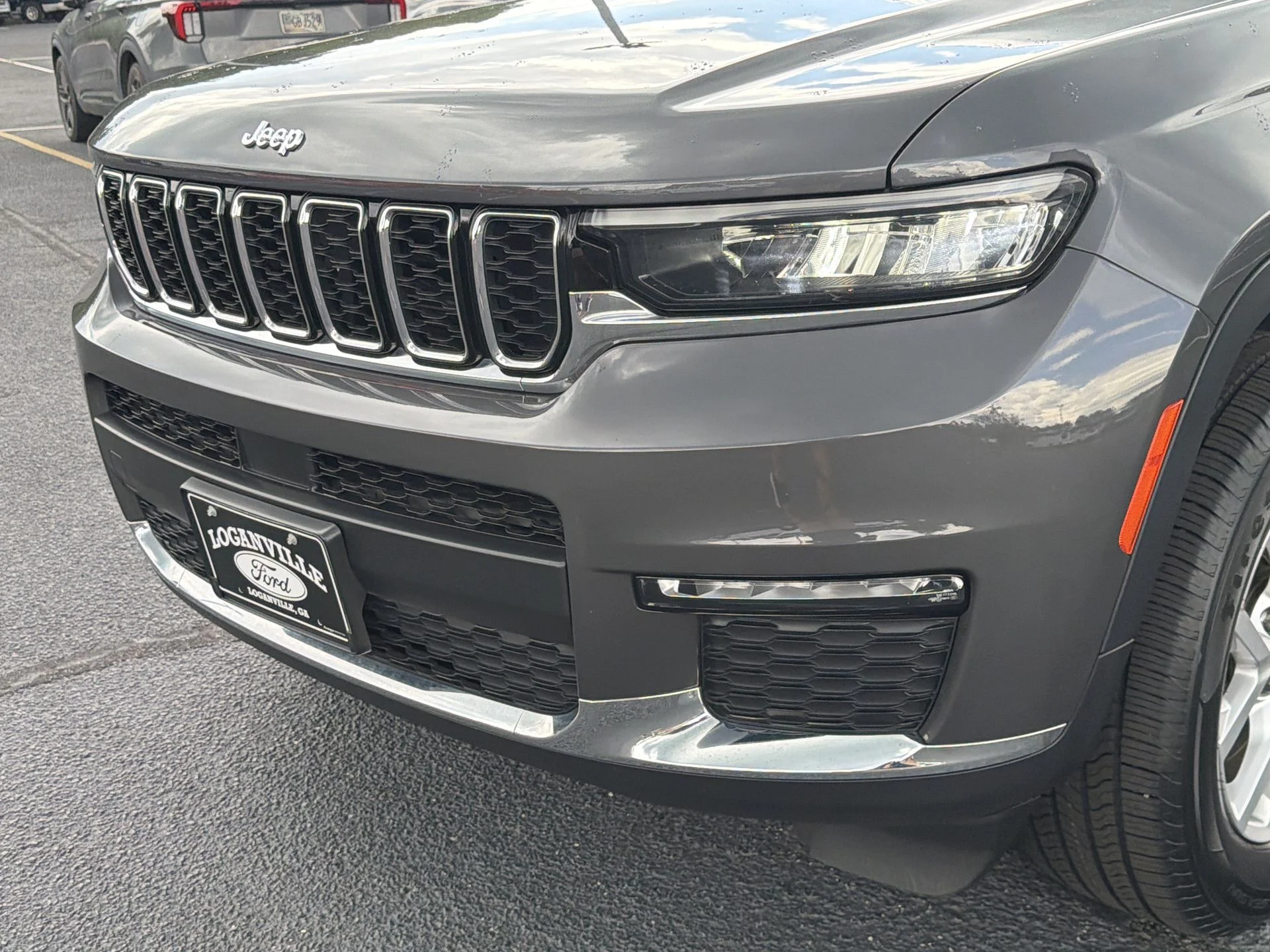 Certified Used 2023 Metallic Jeep Limited image 34