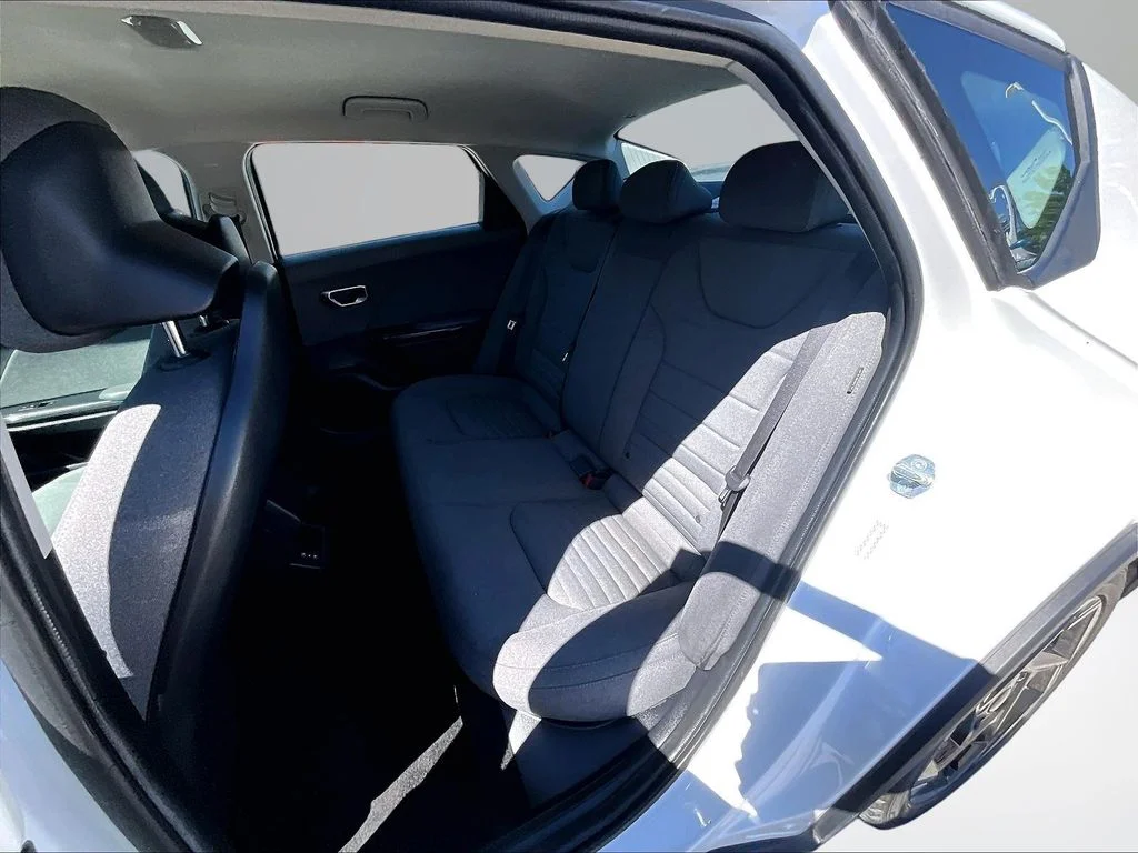 Used 2025 White Kia EX image 27
