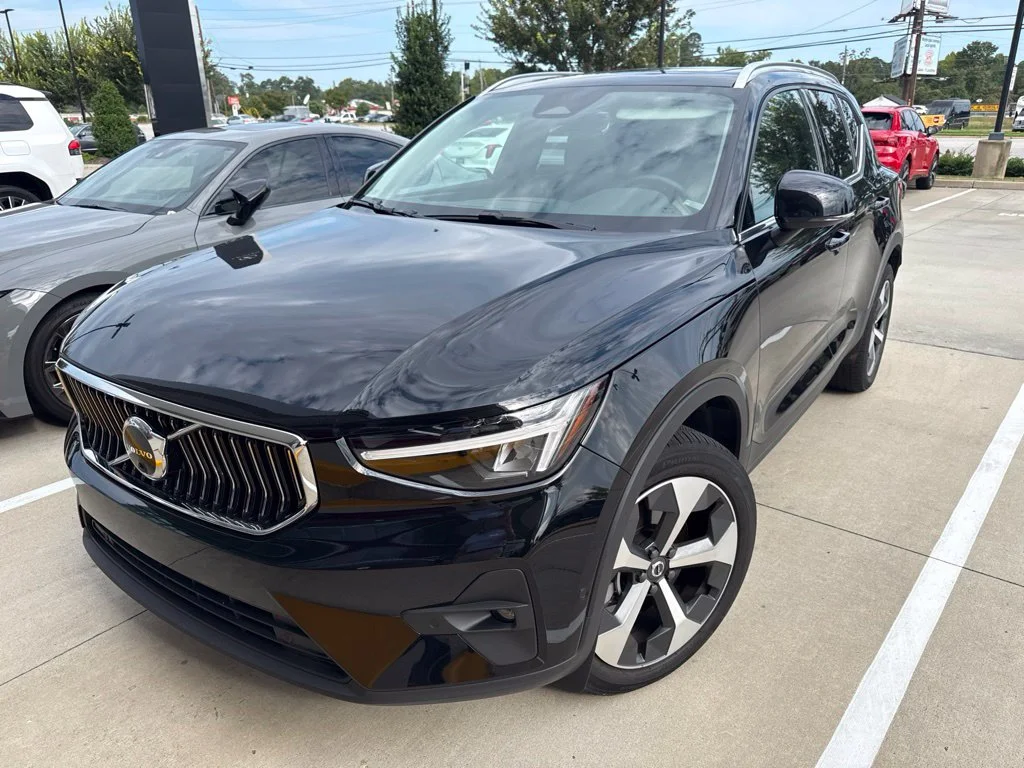 2023 Volvo XC40 Plus