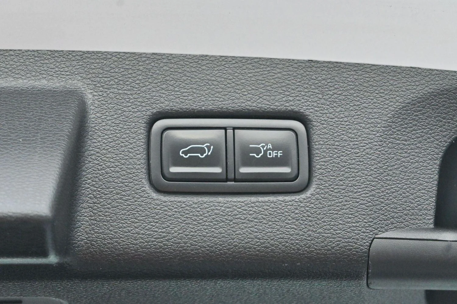 Used 2023 Glacial White Pearl Kia EX X-Line image 12