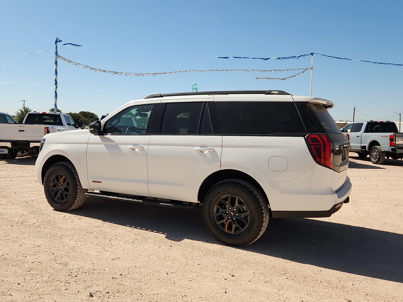 New 2027 Star White Metallic Tri-Coat Ford Tremor image 4