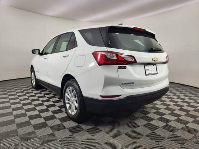 Used 2021 White Chevrolet LS image 3