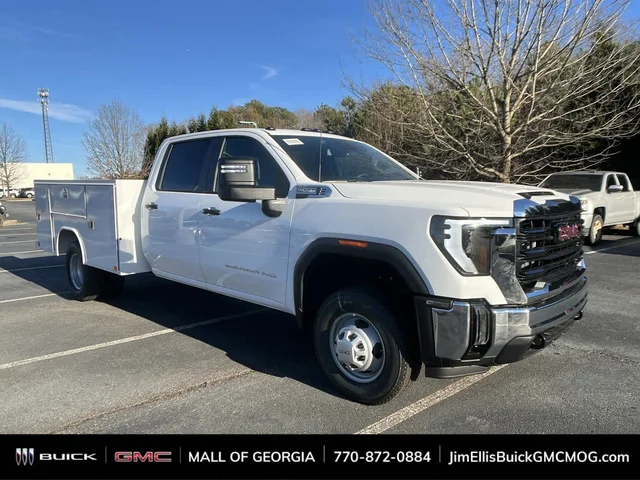 2025 GMC Sierra 3500 HD Chassis Cab Pro
