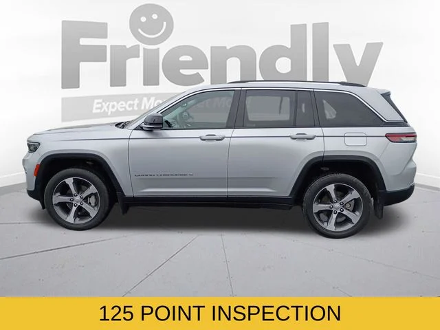 Used 2023 Silver Jeep Limited image 9