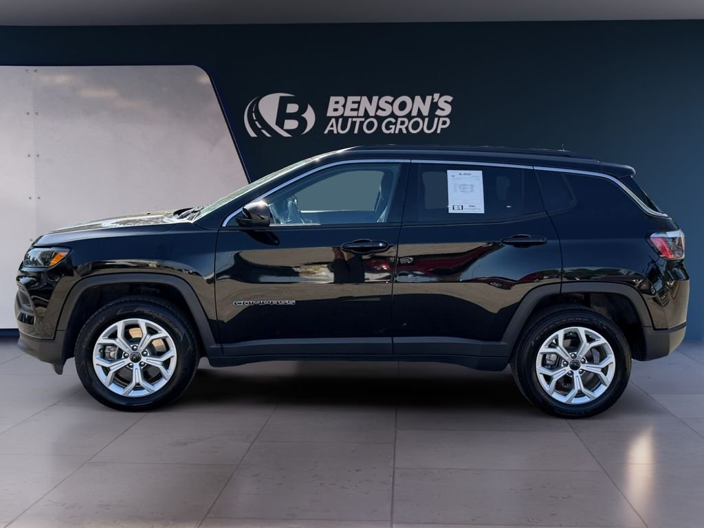 Used 2025 Black Jeep Latitude image 1