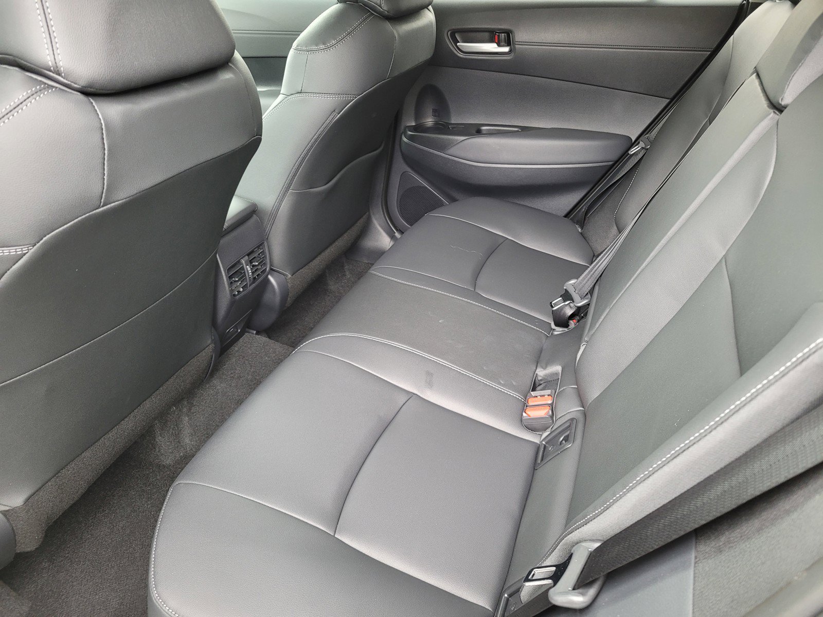 New 2026 Wind Chill Pearl Toyota XLE image 6