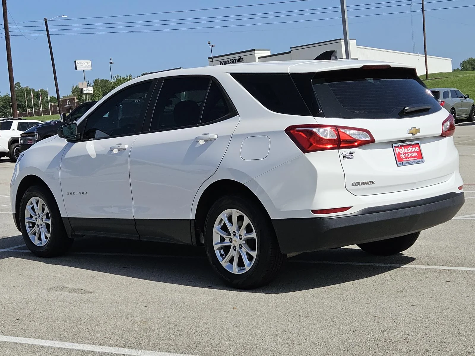 2020 Chevrolet Equinox LS - Photo 6