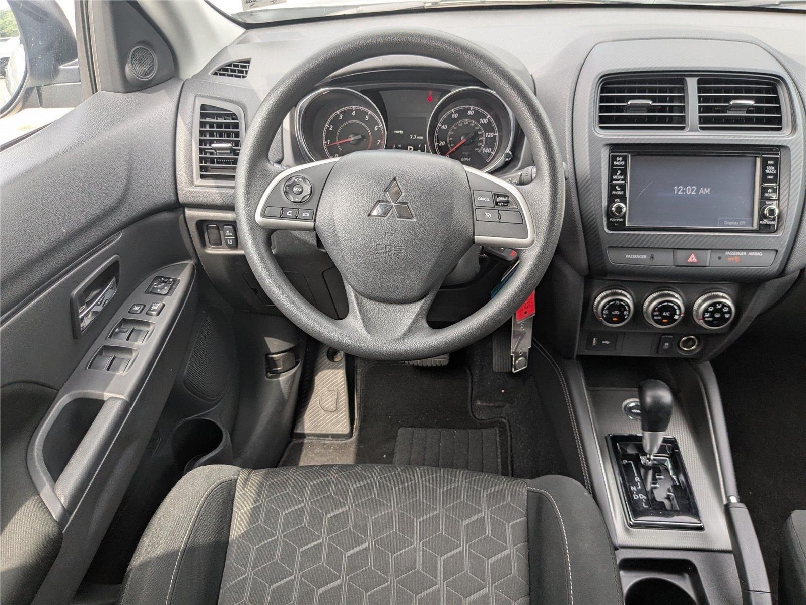 Used 2025  Mitsubishi S image 15