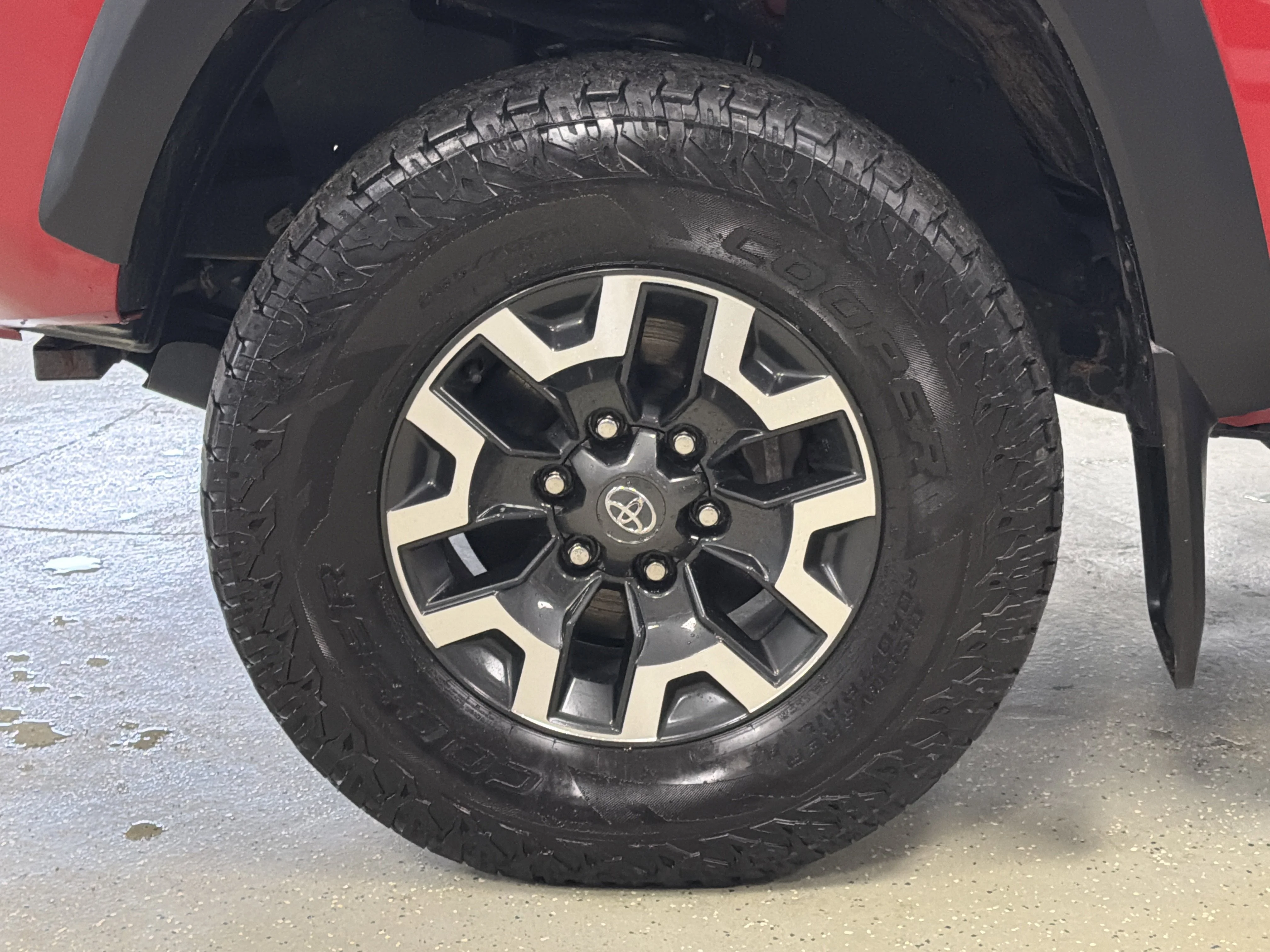 Used 2022 Barcelona Red Metallic Toyota  image 44