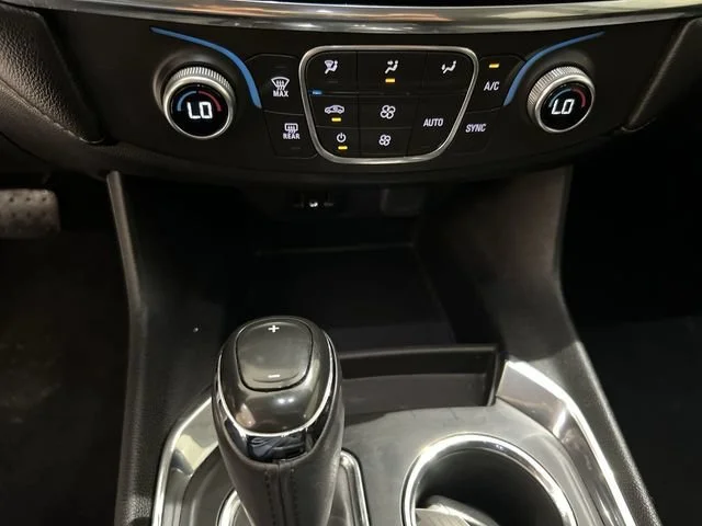 2018 Chevrolet Traverse 1LT - Photo 16