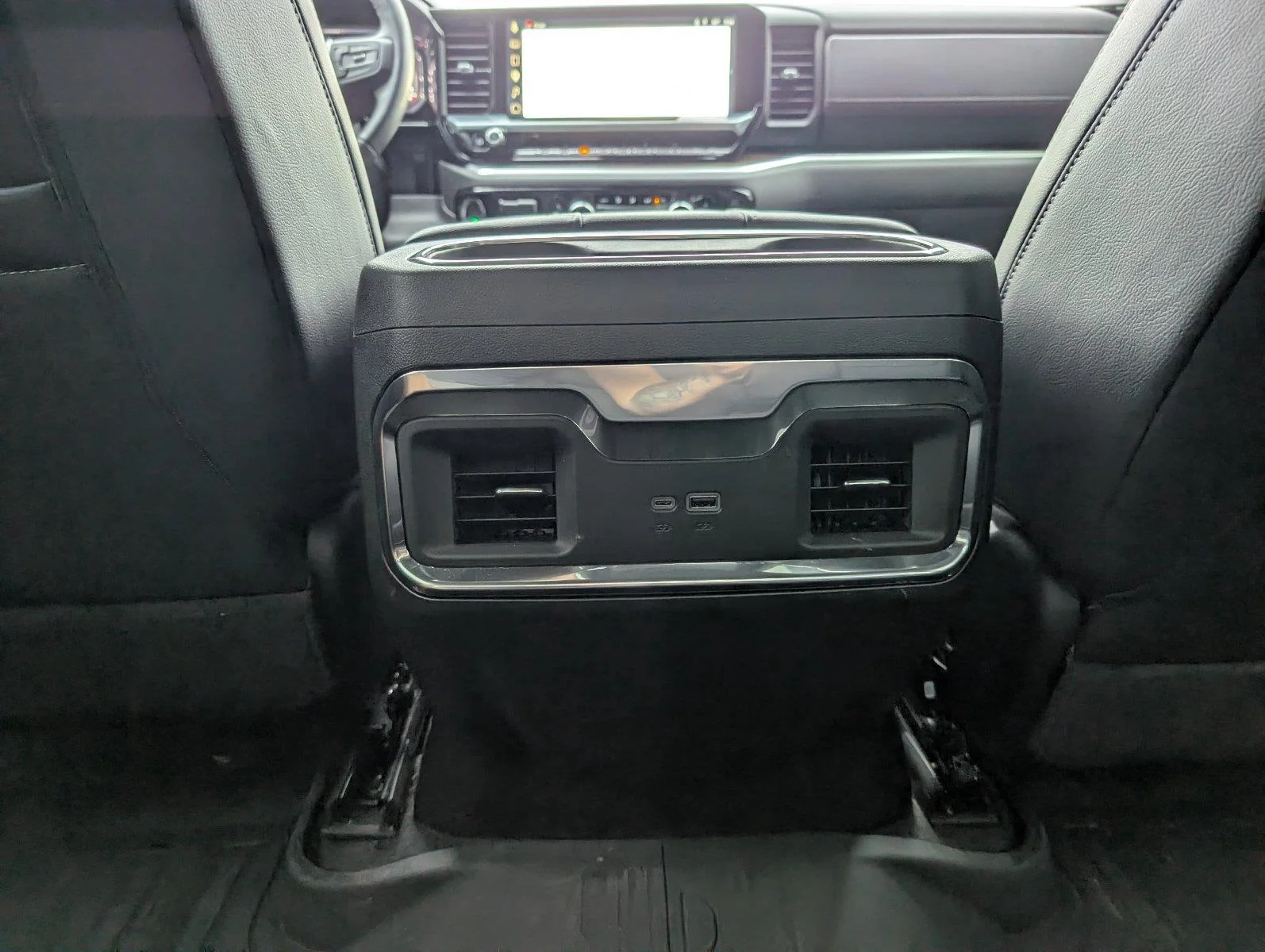 Used 2026 Summit White GMC Elevation image 34