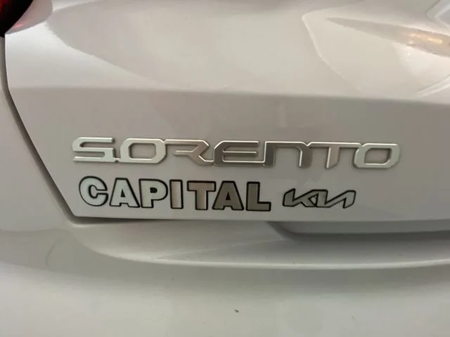 Used 2023 White Kia SX image 28