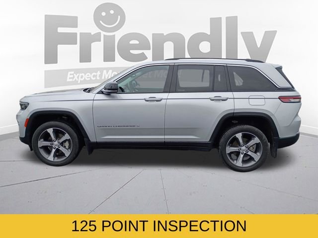 Used 2023 Silver Jeep Limited image 9