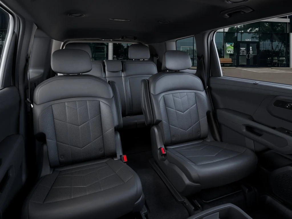 New 2027 Glacial White Pearl Kia X-Line EX image 17