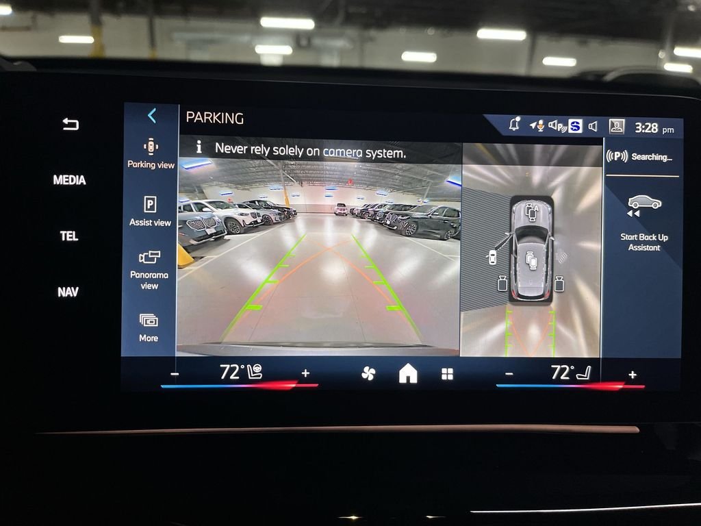 Used 2026 Silver Metallic BMW xDrive28i image 17