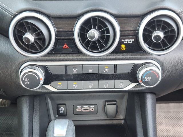 Used 2025 Blue Nissan SV image 19