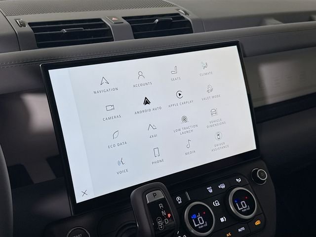 New 2026 Santorini Black Land Rover X-Dynamic SE image 15