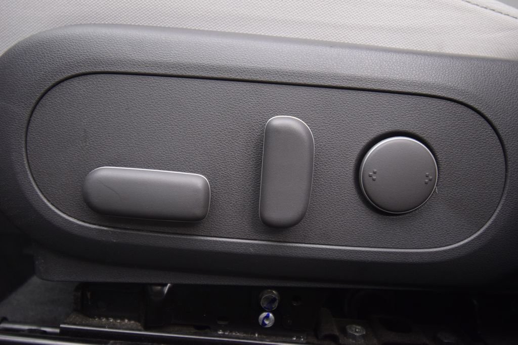Used 2024 Mirage Green Hyundai SEL image 24