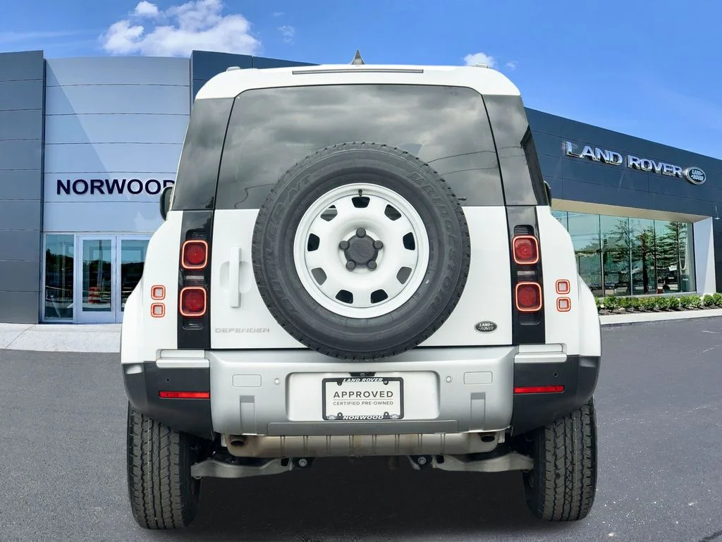 Used 2023 White Land Rover Standard image 5