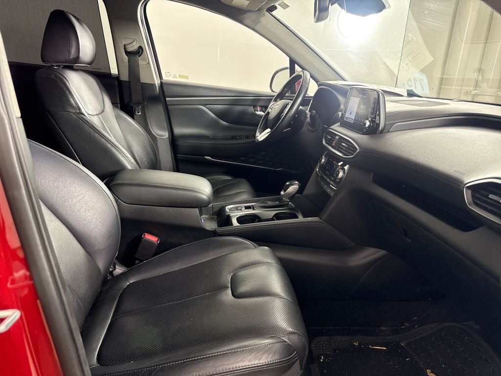 Used 2019 Red Hyundai Ultimate image 11