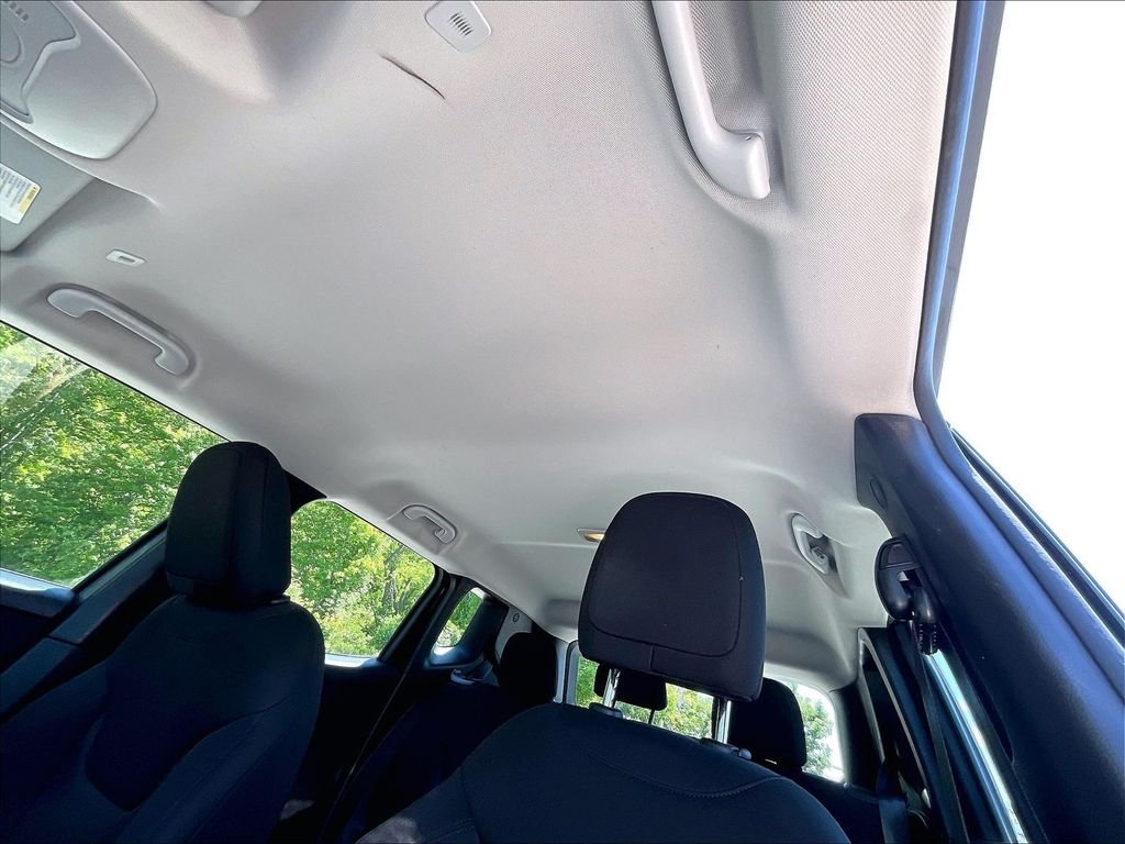 Used 2020 Gray Jeep Sport image 7