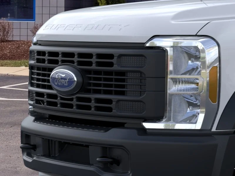 New 2026 Oxford White Ford F-550® XL image 64