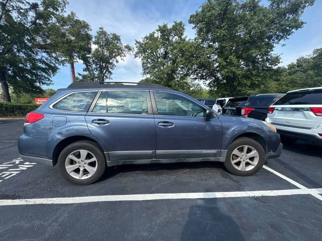 Used 2014 Blue Subaru 2.5i image 4