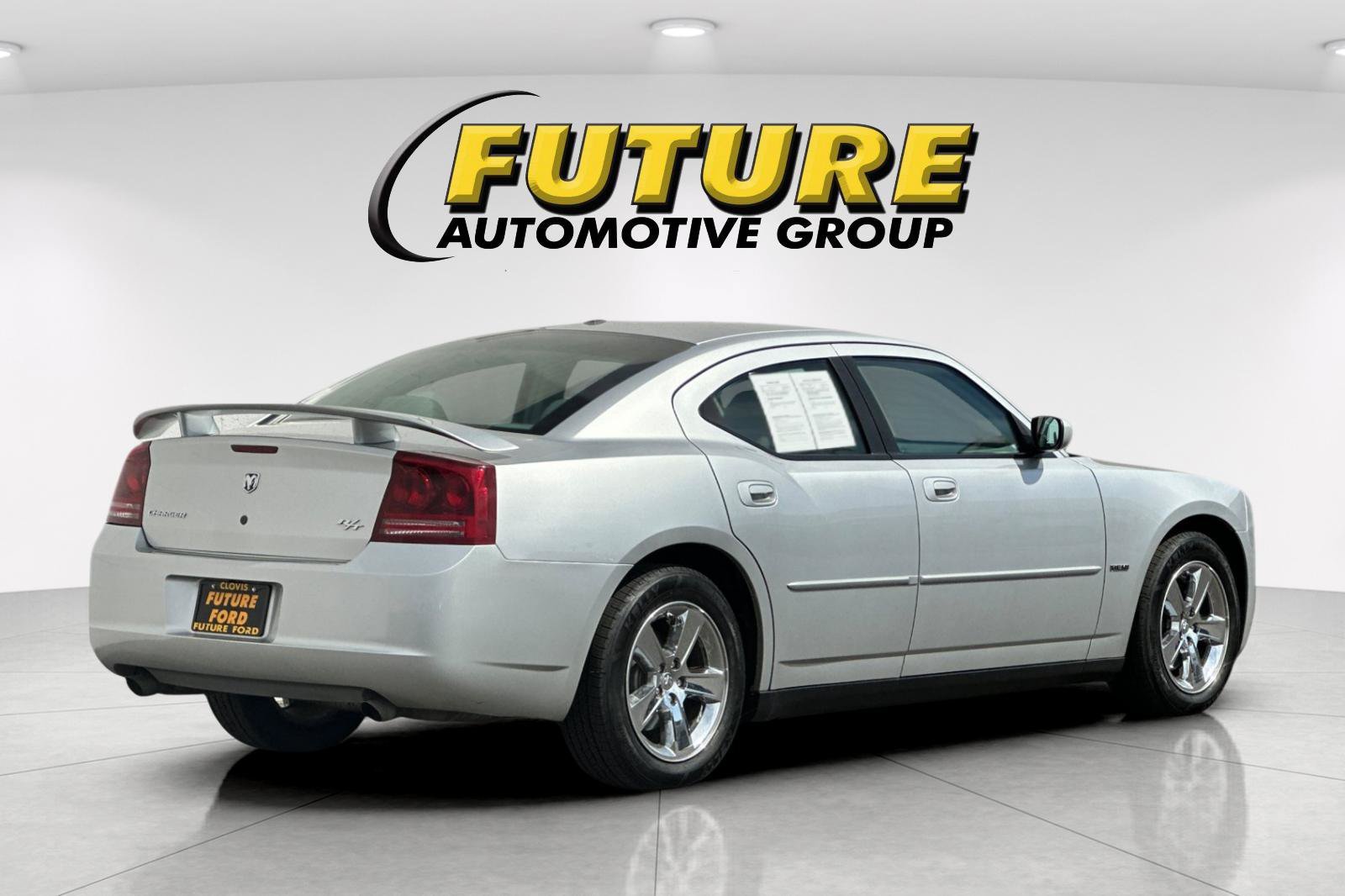 Used 2007 Silver Dodge R/T image 3