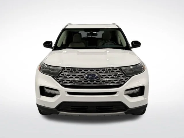 Used 2021 White Ford Limited image 3