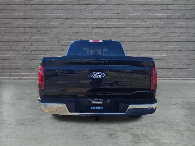 Used 2024 Black Ford XLT image 4